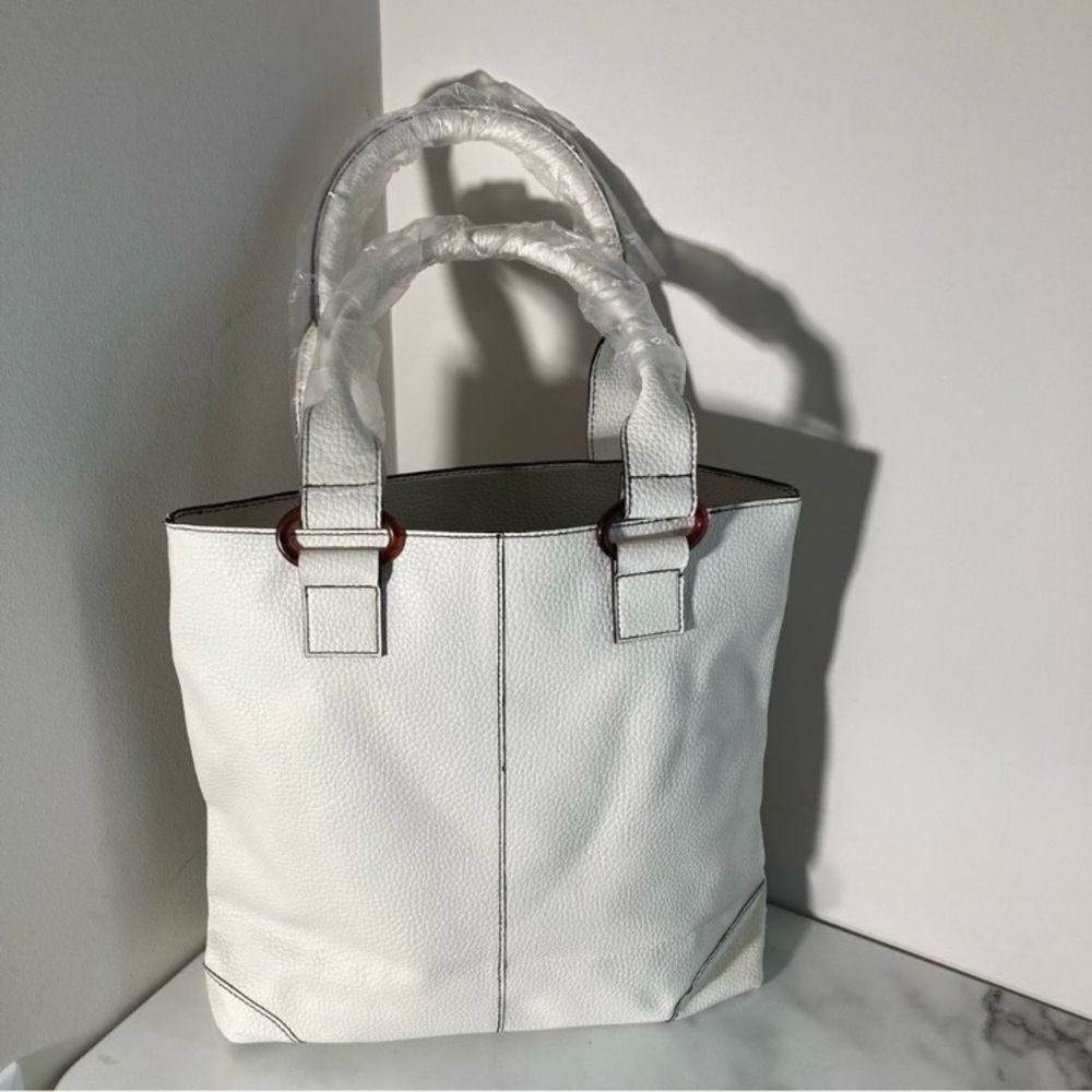 Classic Vegan Pebble Leather Tote plus Matching purse NWT